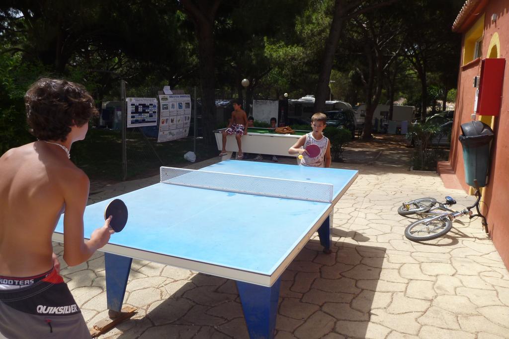Complejo Turístico&Camping Cabopino Marbella Exterior foto