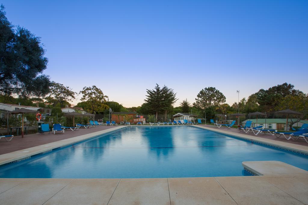 Complejo Turístico&Camping Cabopino Marbella Exterior foto